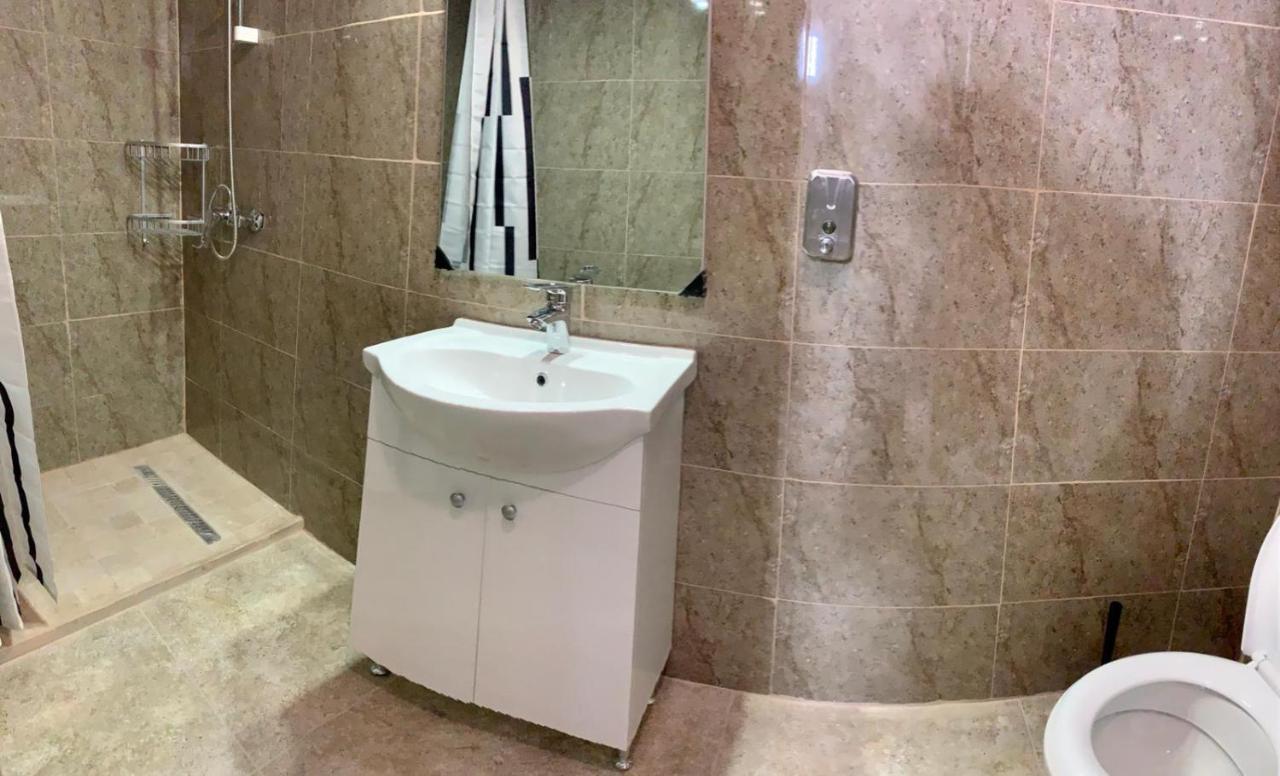 Hostel Jaz Бухарест Экстерьер фото
