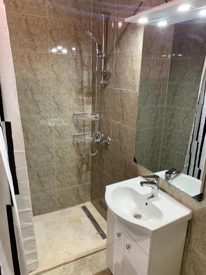 Hostel Jaz Бухарест Экстерьер фото