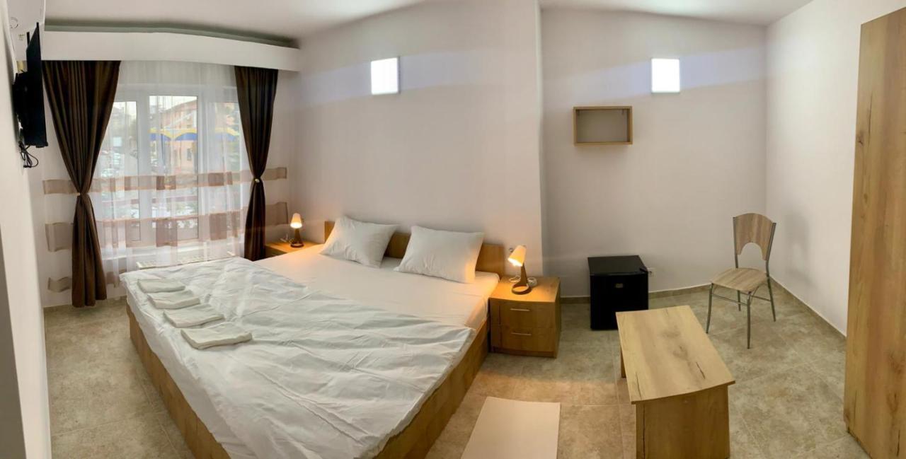 Hostel Jaz Бухарест Экстерьер фото